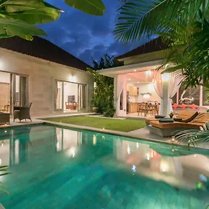 Briana By R Us Seminyak (Bali)