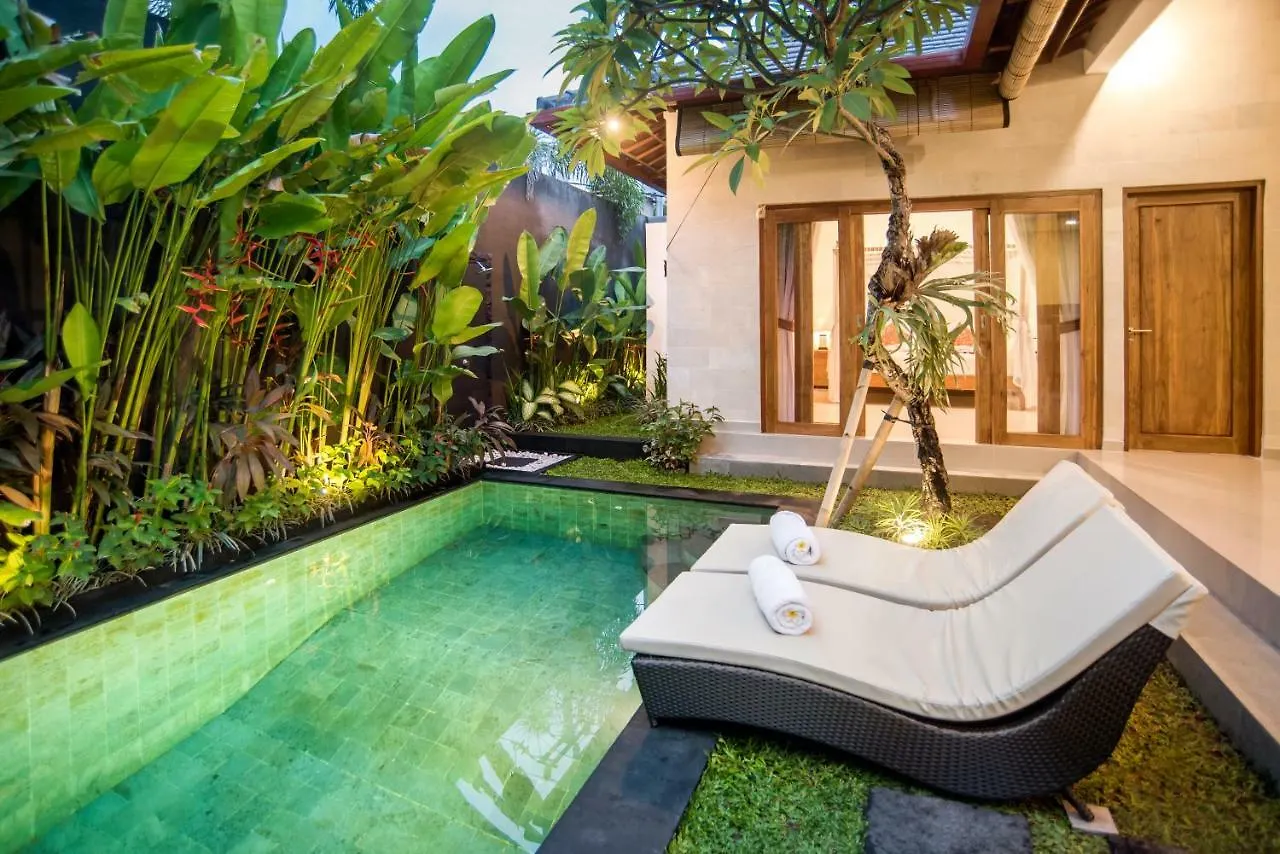 Sandi Agung Villa Bidadari Seminyak